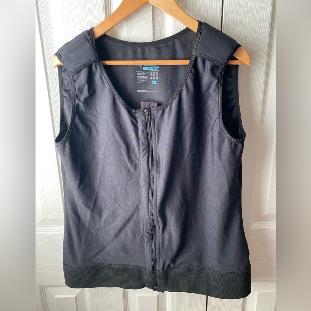 Marena RECOVERY Black Sleeveless Full-Zip Adjustable Shoulders Vest SZ 2XL